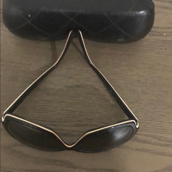 Authentic Chanel sunglasses 5143 - Picture 2 of 16
